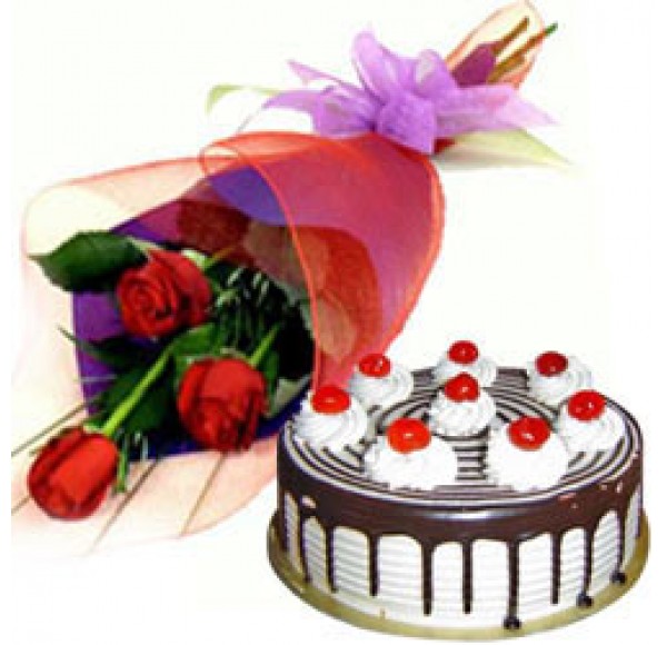 Sensational 3 Red Roses with 1/2 Kg Black Forest Cake